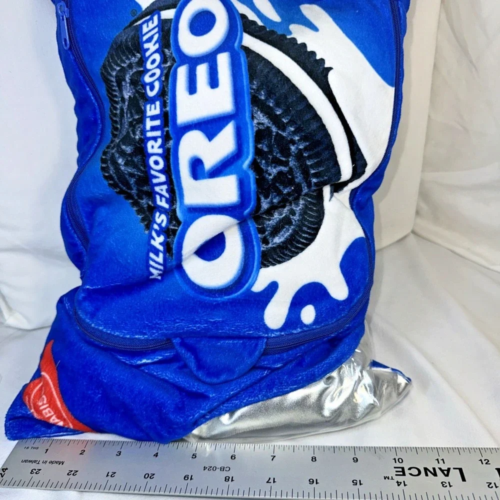 Oreo Cookies Throw Pillow With 5 Mini Plush Cookies Inside Zippered Pocket